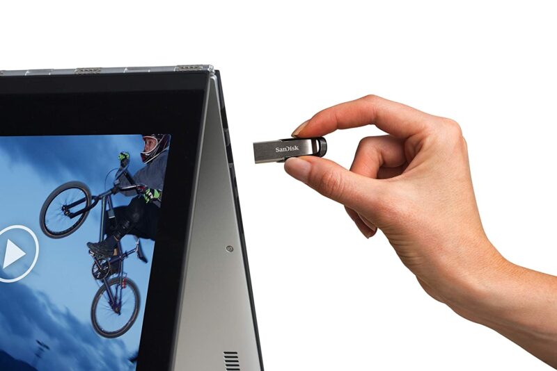 SanDisk Metal USB 3.0 Pen Drive - Image 2